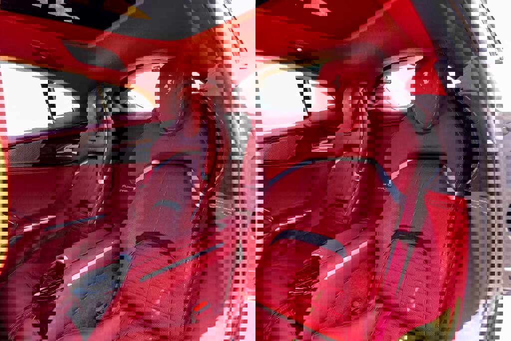 Certified 2025 Ferrari Purosangue image 4