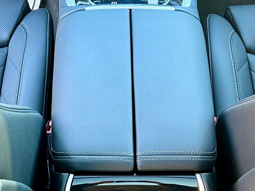 Used 2024 BMW X7 xDrive40i w/ Premium Package image 24