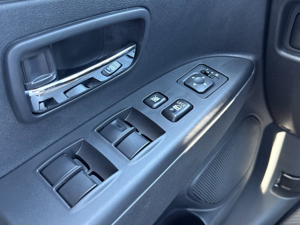 New 2027 Mitsubishi Outlander Sport LE FWD image 30