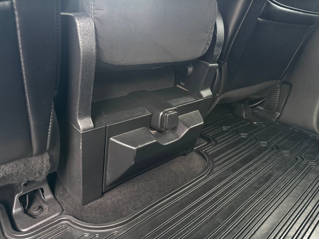 Used 2018 Ford F350 Lariat w/ Chrome Package AWD/4WD image 38