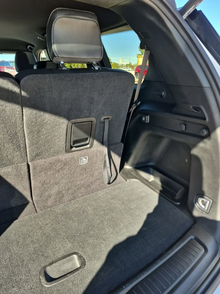 Used 2023 Jeep Grand Cherokee L Altitude AWD/4WD image 61