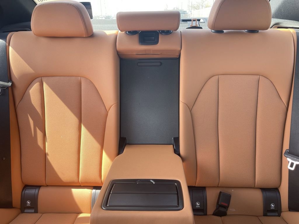 Used 2025 BMW 330i xDrive Sedan image 35