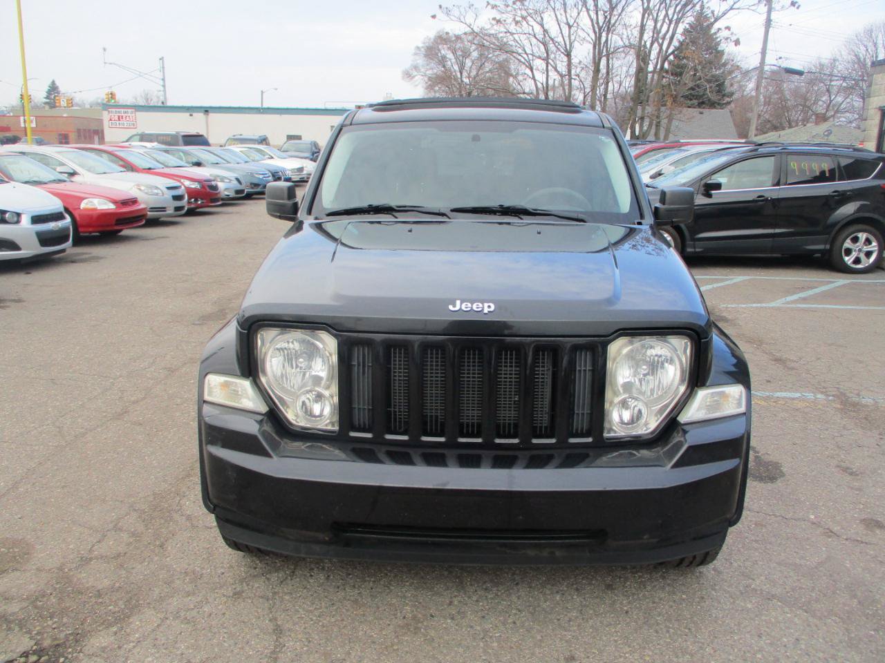 Used 2010 Jeep Liberty Sport w/ Popular Equipment Group AWD/4WD image 3