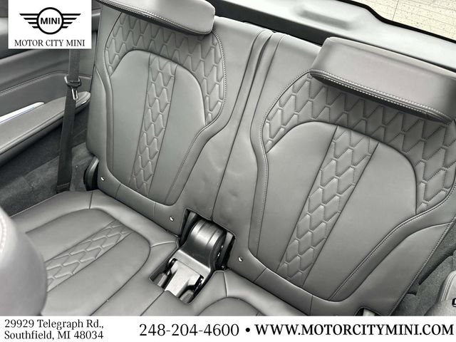 Used 2022 BMW X7 xDrive40i w/ M Sport Package image 16