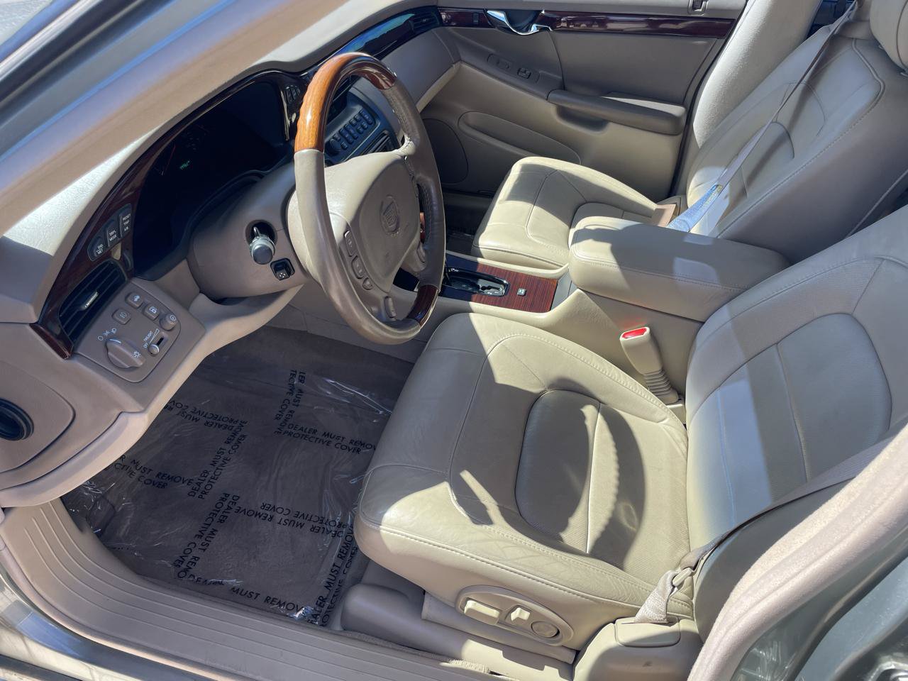 Used 2005 Cadillac De Ville DTS w/ Equipment Group FWD image 34