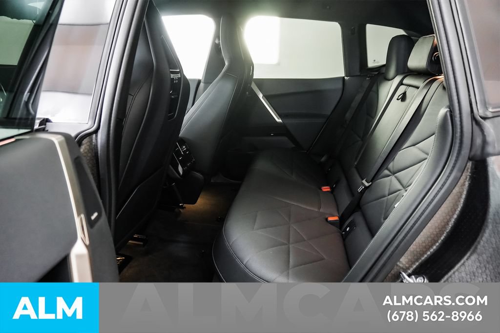 Used 2023 BMW iX xDrive50 w/ Premium Package AWD/4WD image 17
