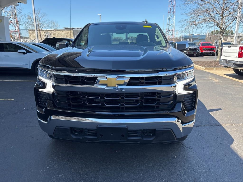 New 2026 Chevrolet Silverado 1500 LT image 3