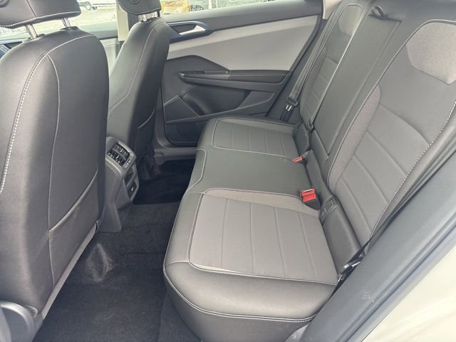 Used 2024 Volkswagen Taos SE image 41