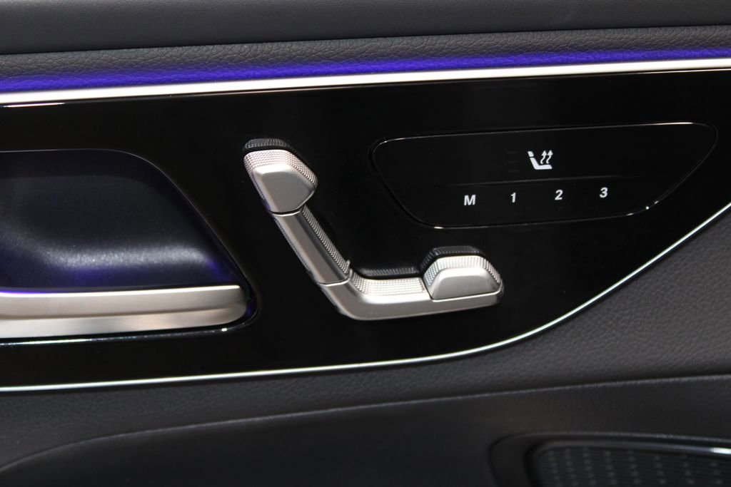 Used 2024 Mercedes-Benz GLC 300 4MATIC image 19