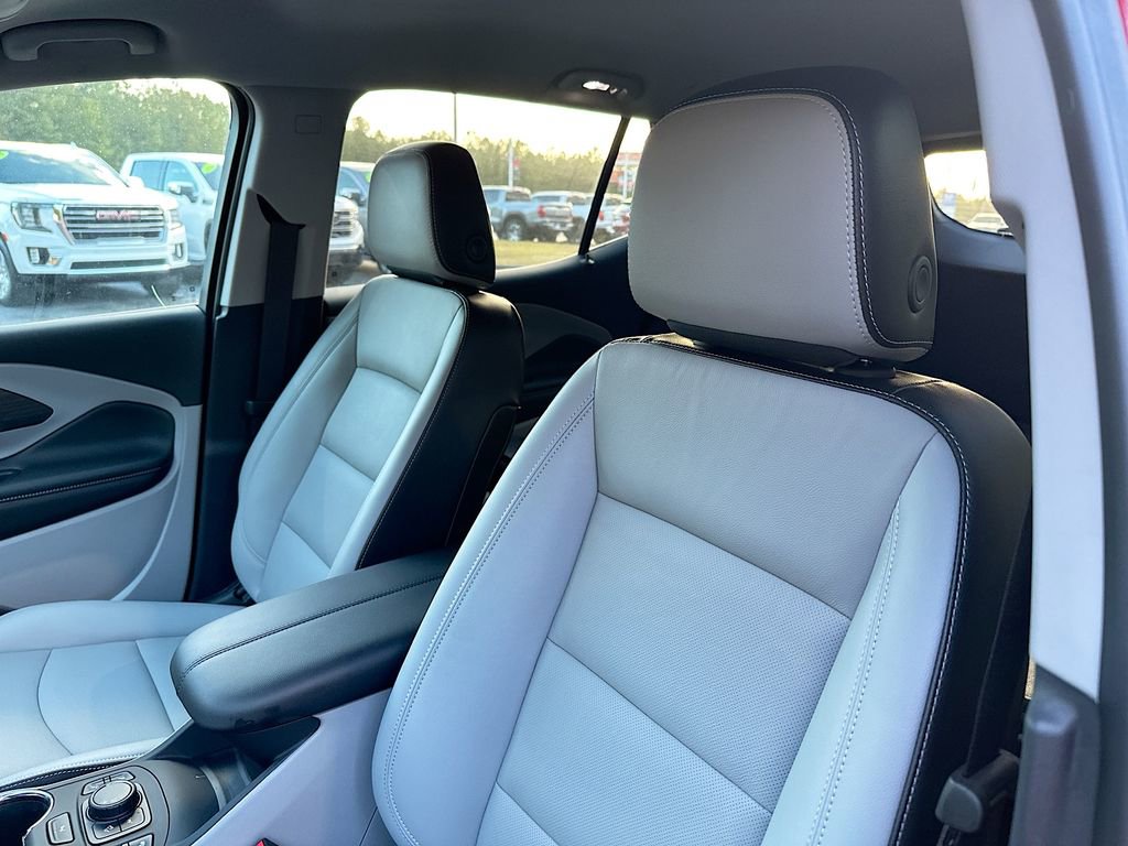 New 2024 GMC Terrain SLT w/ Tech Package FWD image 8