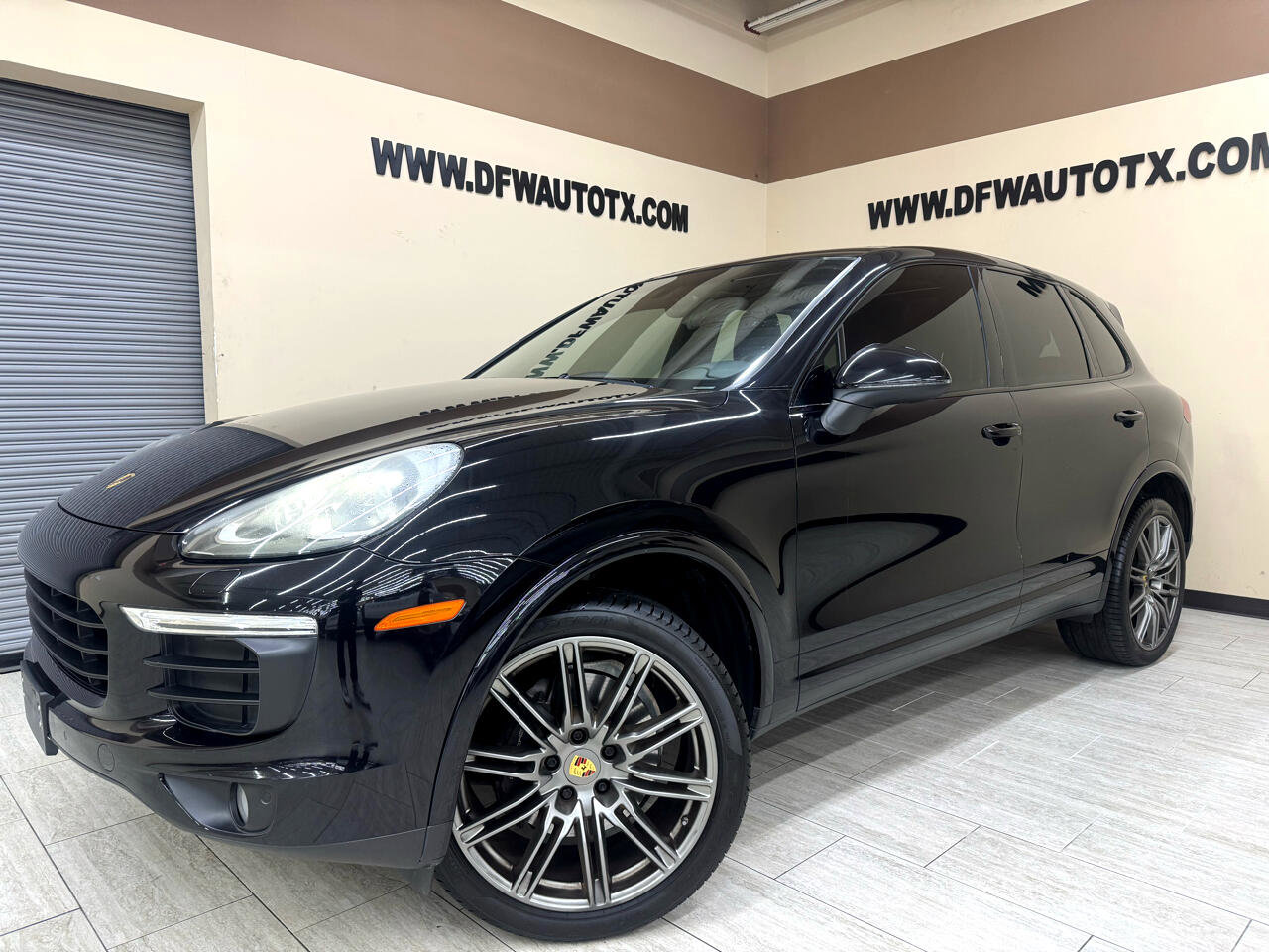 Used 2018 Porsche Cayenne Platinum Edition w/ Premium Package