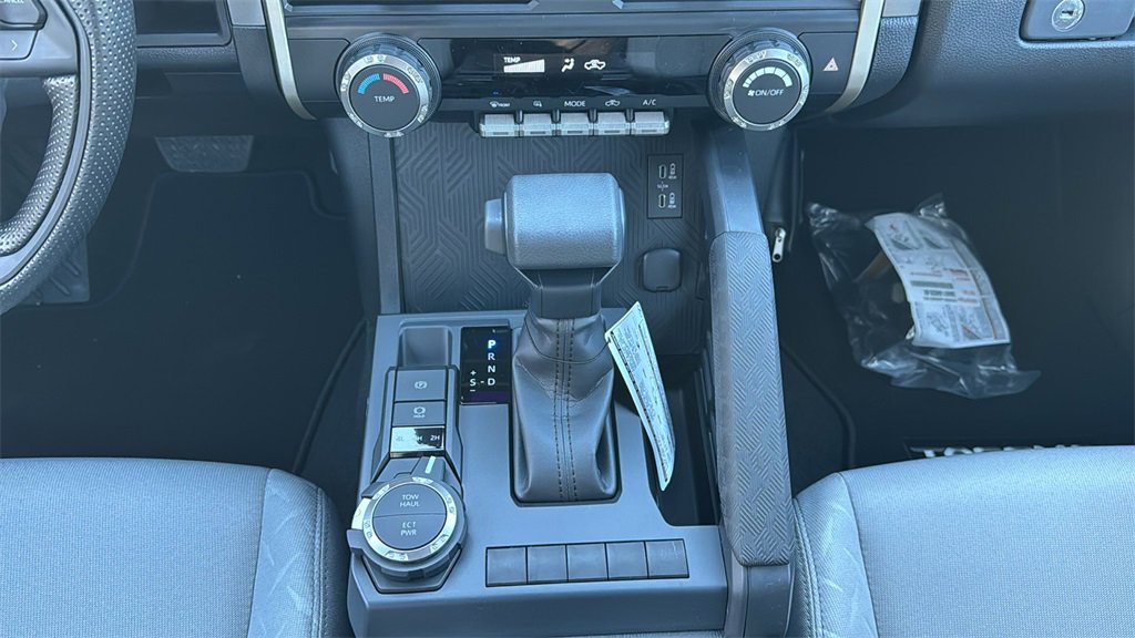 New 2025 Toyota Tacoma SR5 image 31