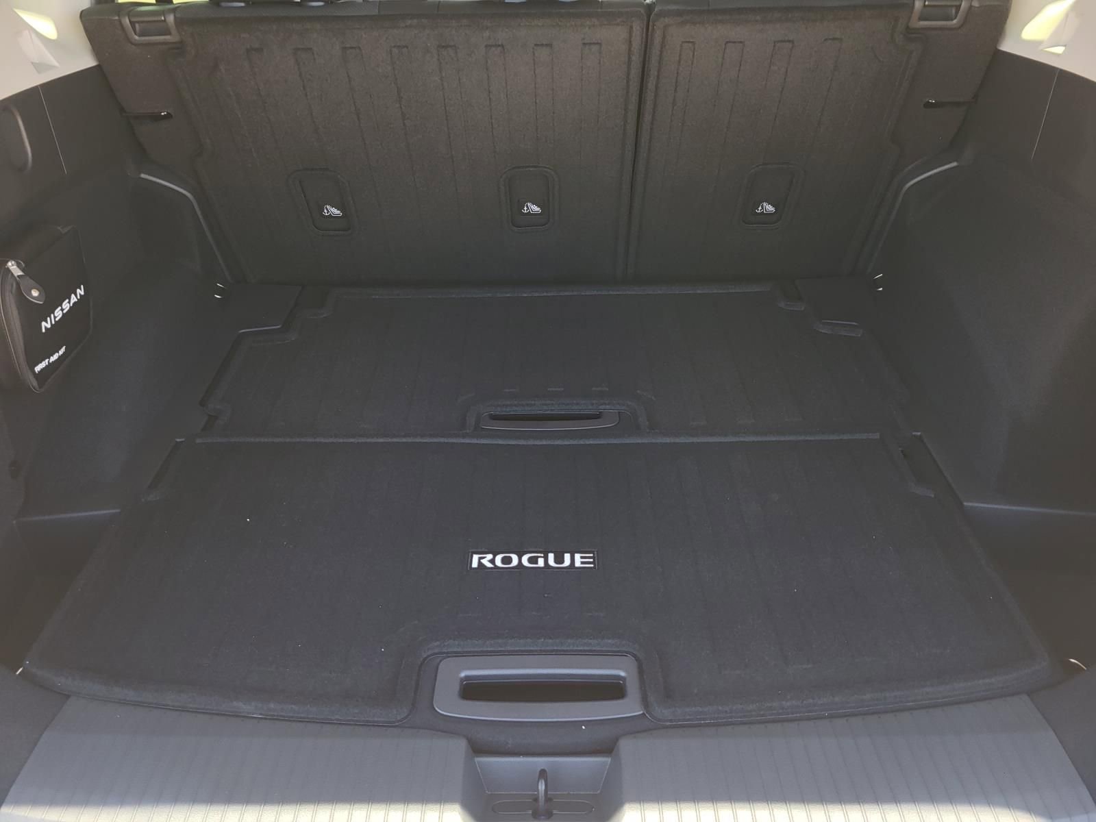New 2026 Nissan Rogue Platinum AWD/4WD image 13