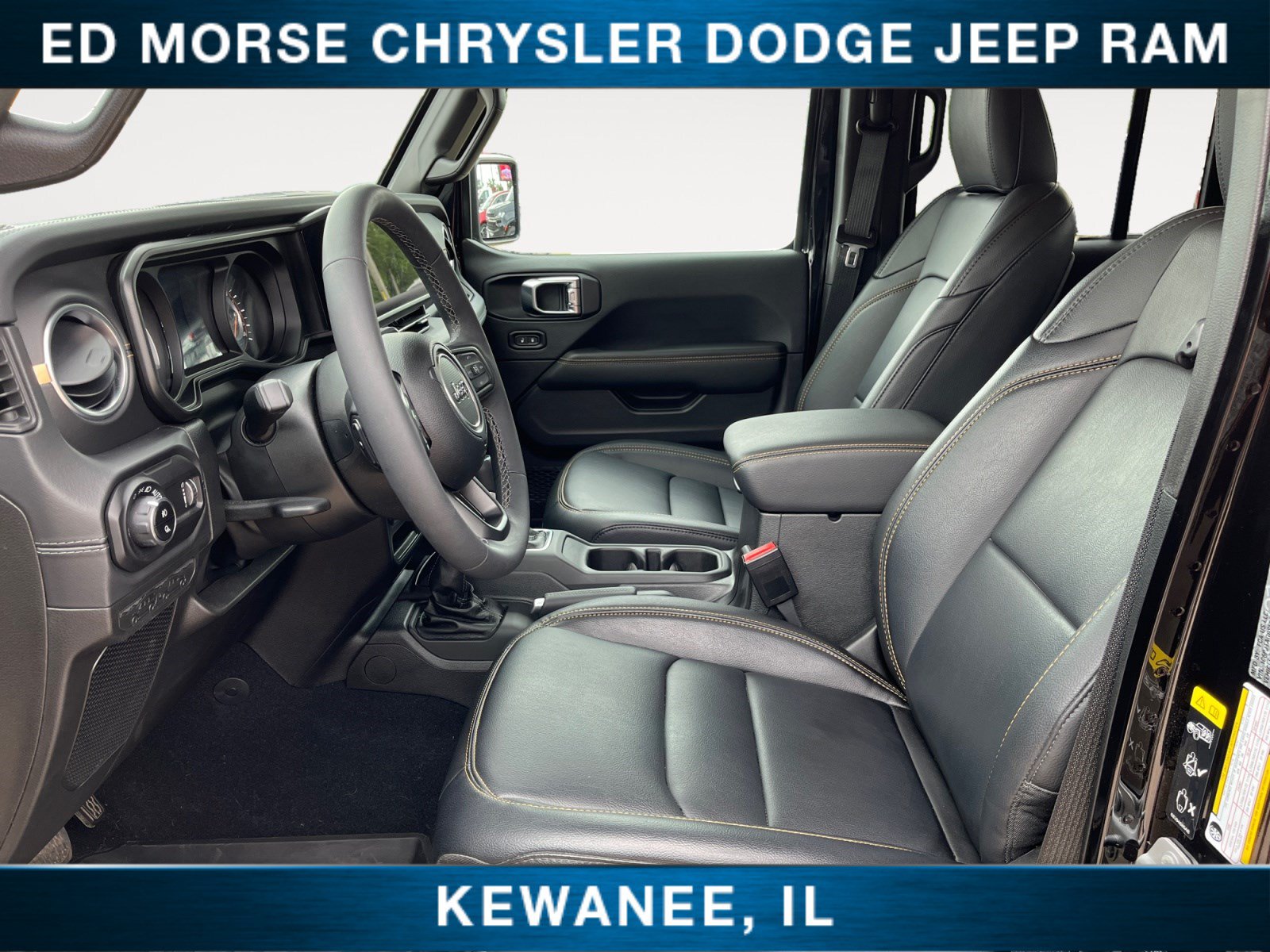 Used 2025 Jeep Gladiator Sport AWD/4WD image 9