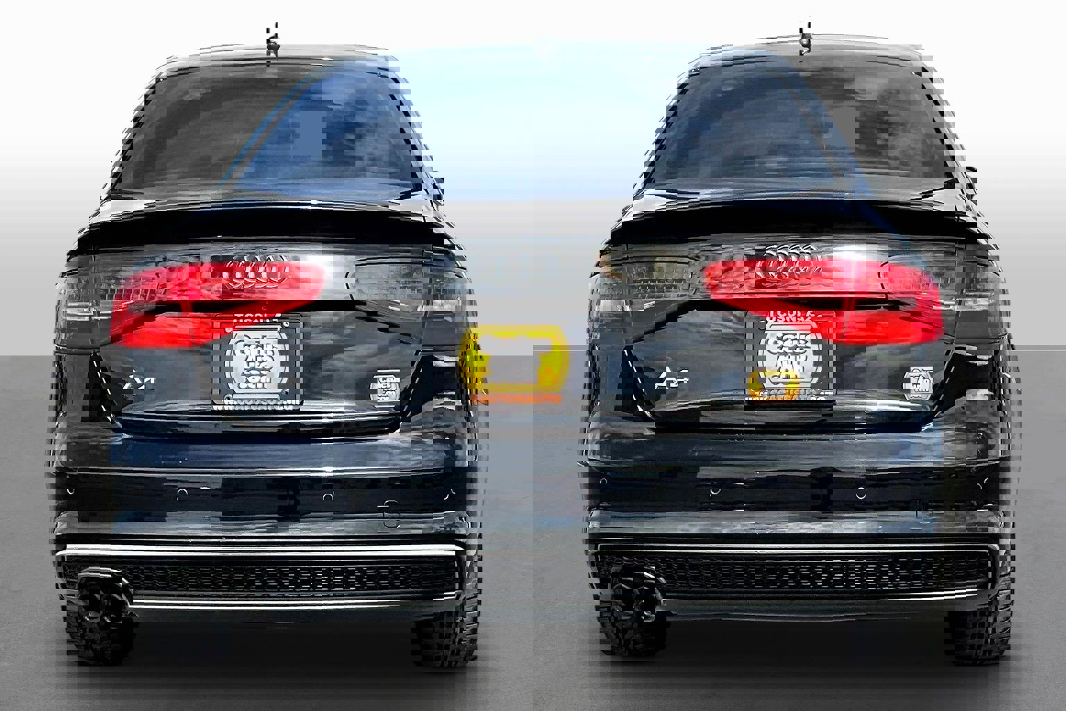 Used 2015 Audi A4 2.0T Premium Plus w/ Technology Package FWD image 4