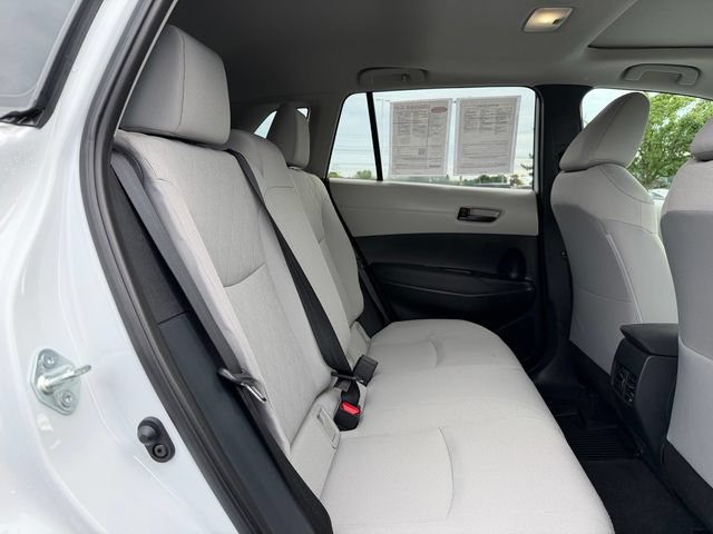 Certified 2024 Toyota Corolla Cross LE w/ Moonroof Package AWD/4WD image 17