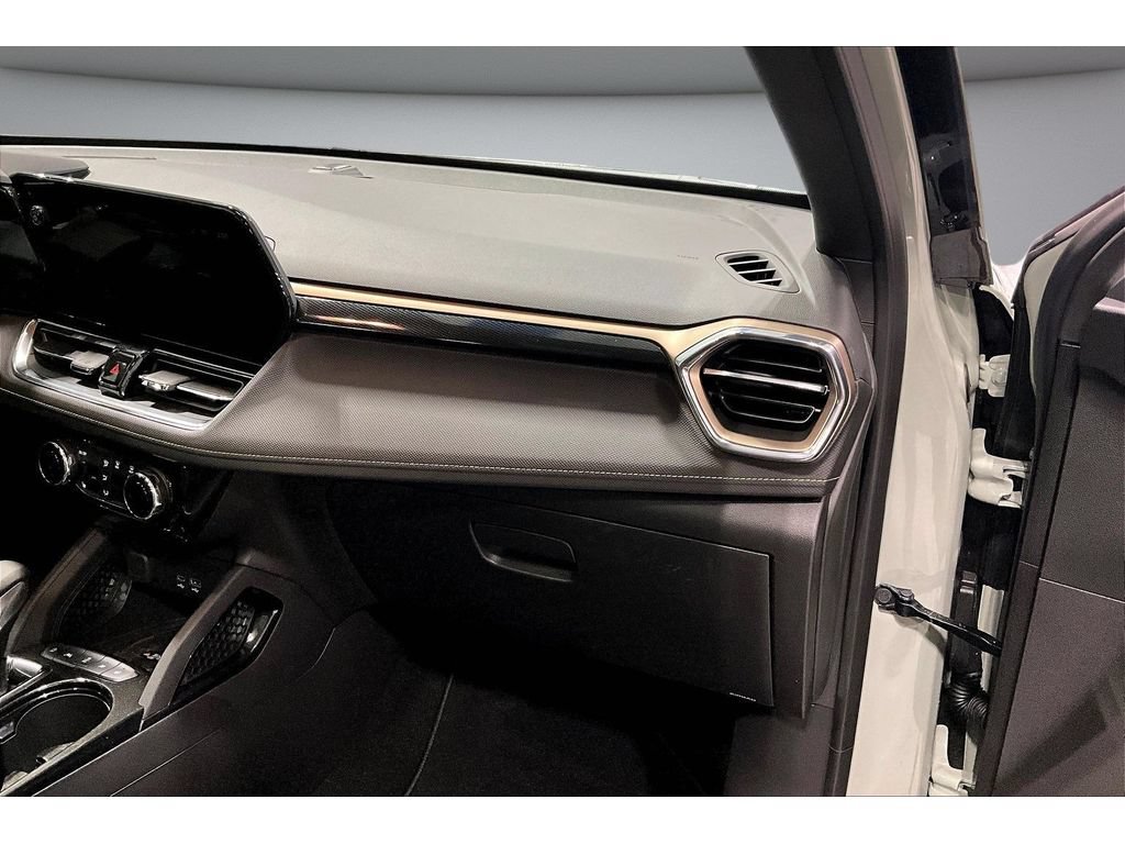 Used 2025 Chevrolet TrailBlazer ACTIV w/ Convenience Package FWD image 43