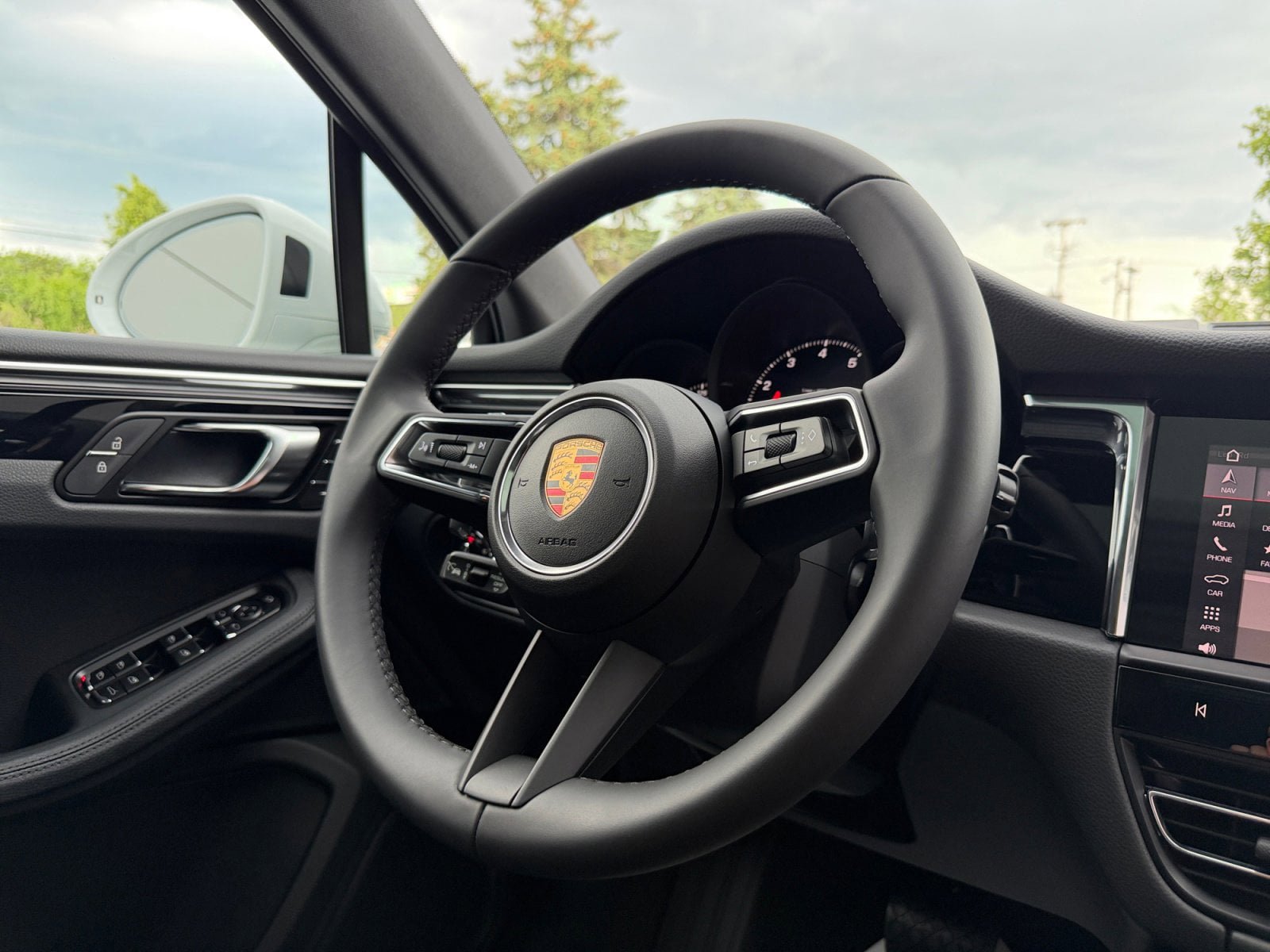 New 2026 Porsche Macan AWD/4WD image 20