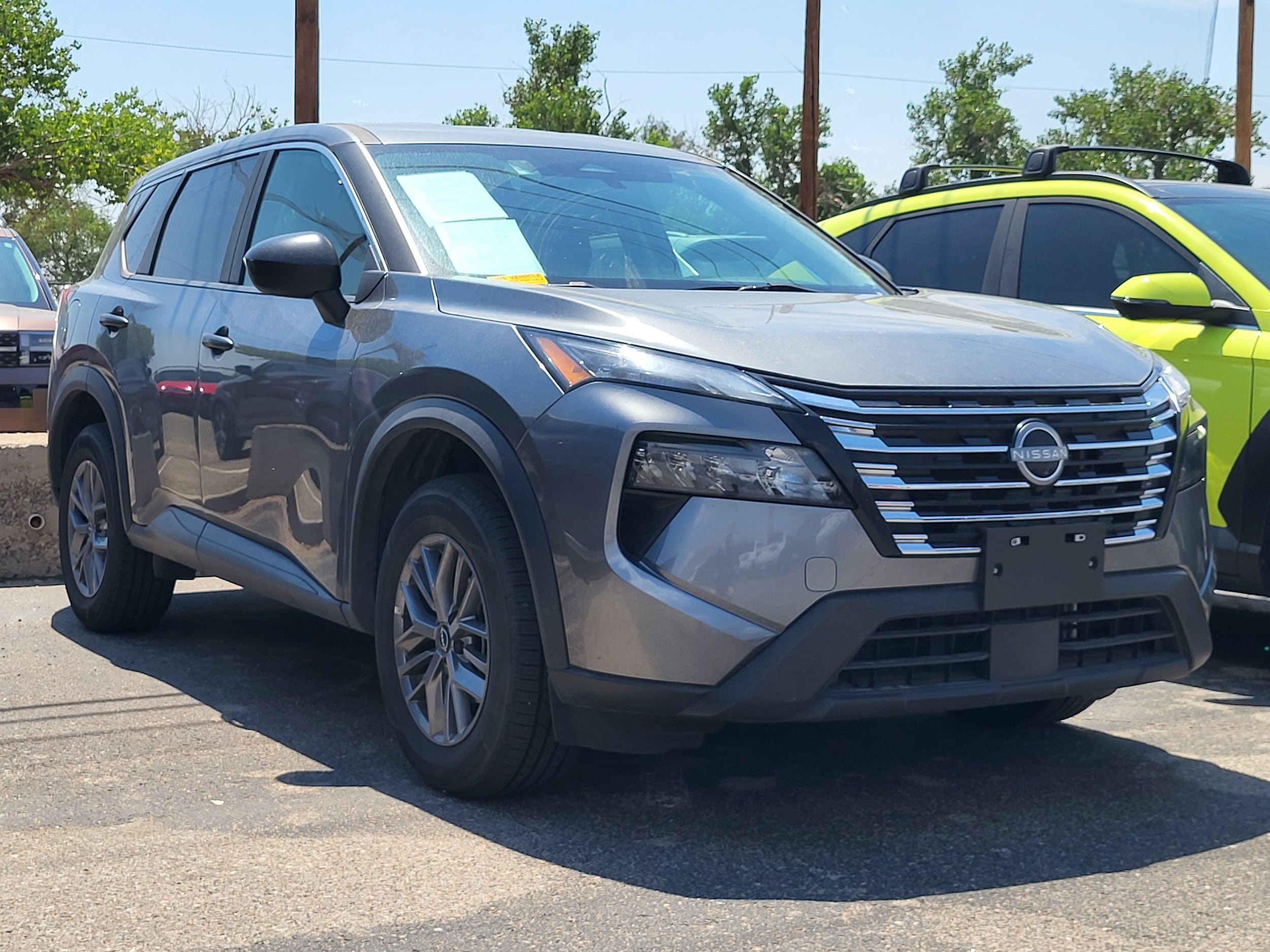 Used 2024 Nissan Rogue S AWD/4WD image 24