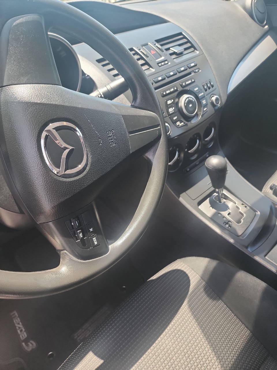 Used 2013 MAZDA MAZDA3 i SV w/ Convenience Pkg FWD image 10