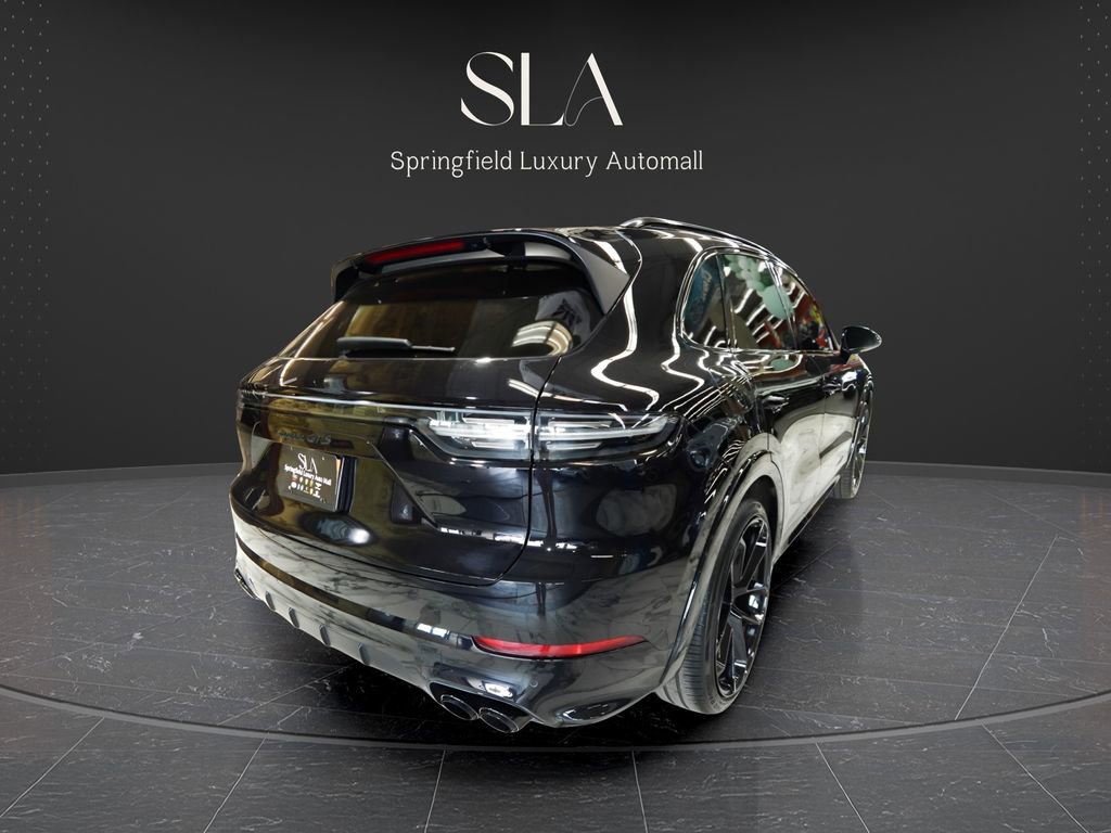 Used 2021 Porsche Cayenne GTS image 5