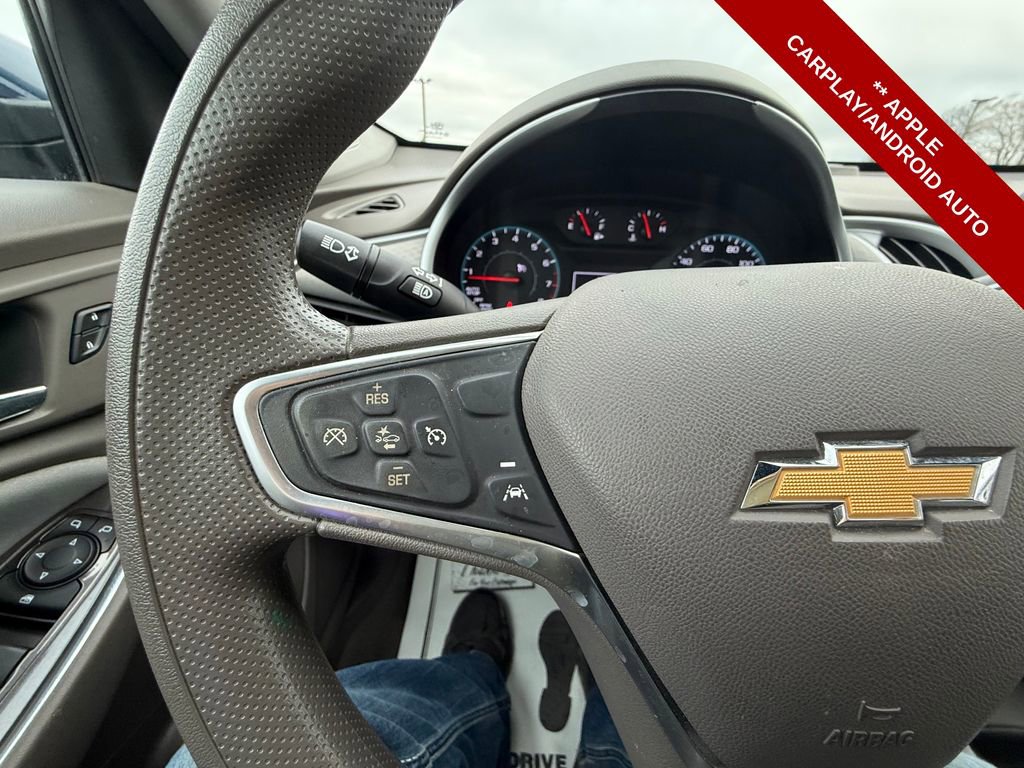Used 2022 Chevrolet Malibu LT FWD image 18