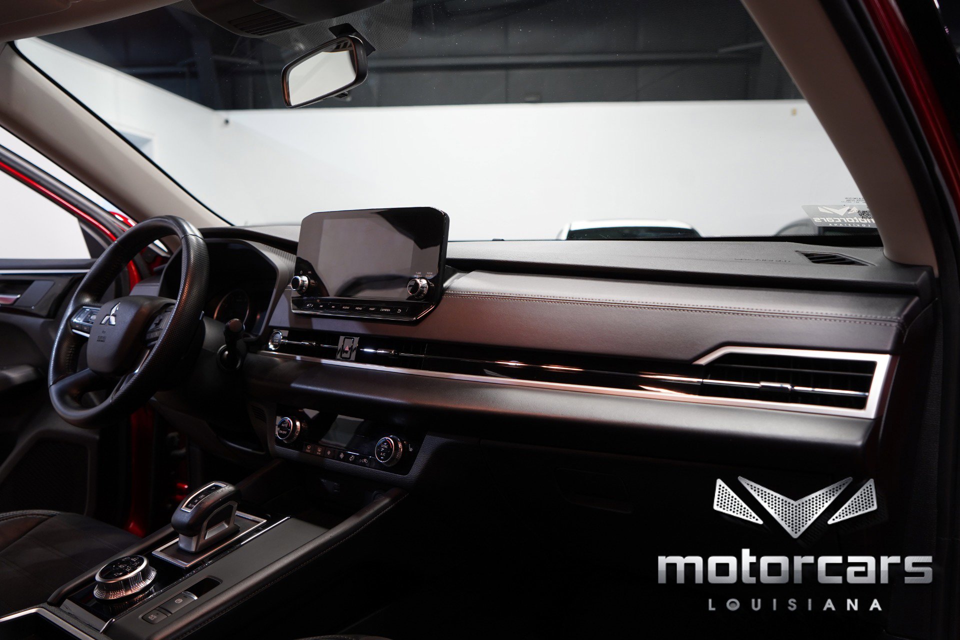 Used 2023 Mitsubishi Outlander SE image 24