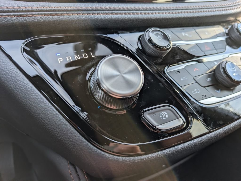 New 2026 Chrysler Pacifica Pinnacle w/ Trailer Tow Group image 33