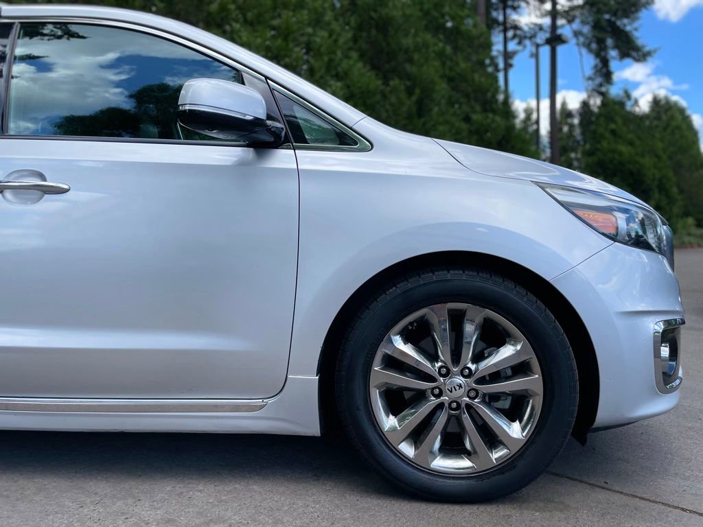 Used 2016 Kia Sedona SX Limited FWD image 2