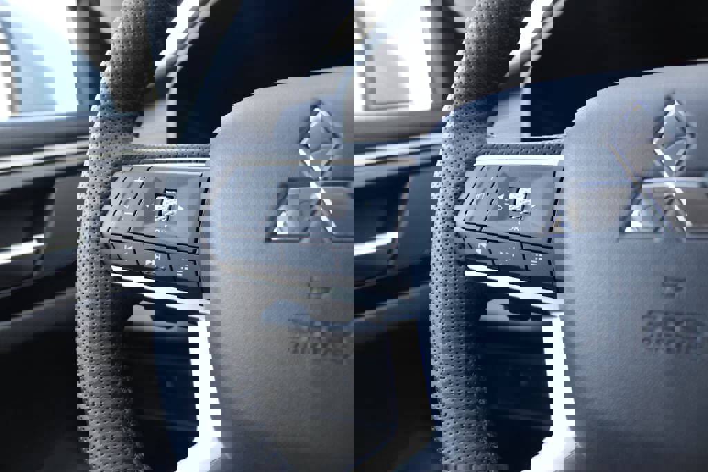 New 2026 Mitsubishi Outlander SE image 7