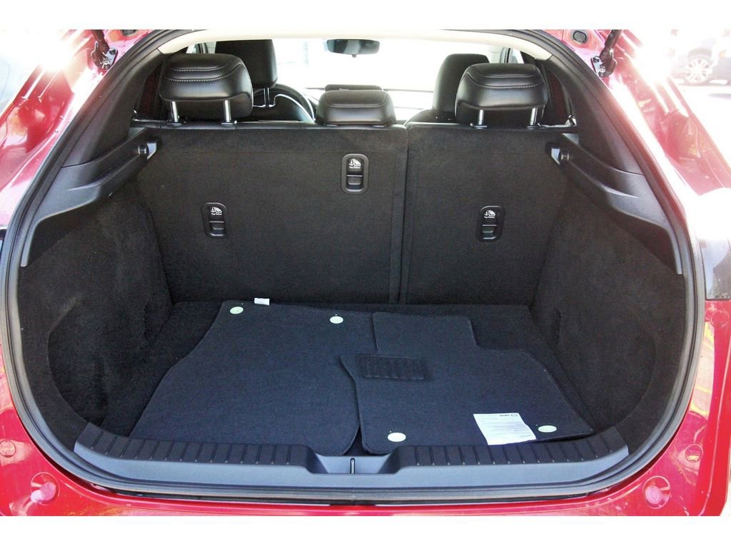 Certified 2025 MAZDA CX-30 AWD 2.5 S w/ Select Sport Pkg image 6