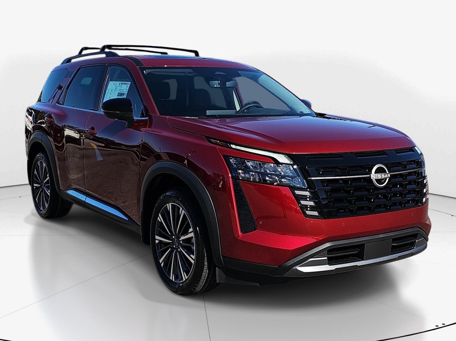 New 2026 Nissan Pathfinder Platinum FWD image 3