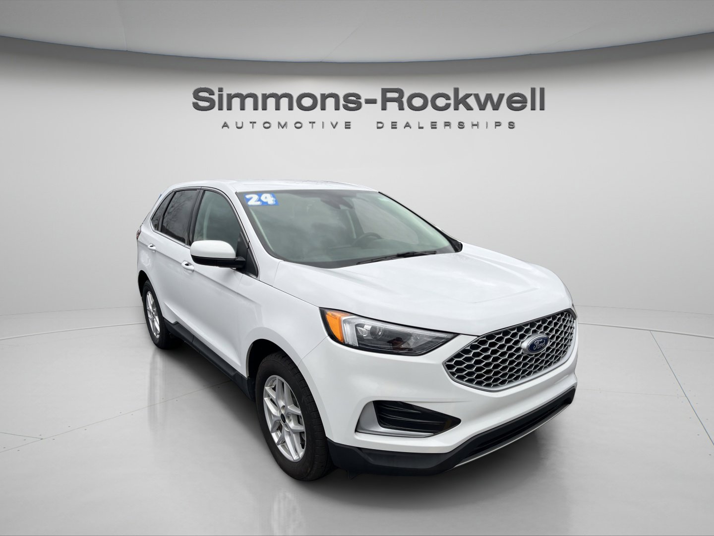 Used 2024 Ford Edge SEL image 3