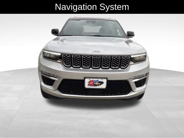 Used 2024 Jeep Grand Cherokee Summit image 2