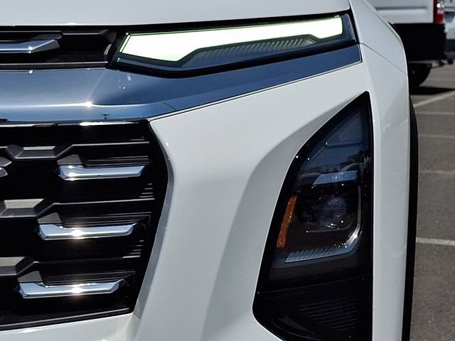 Used 2026 Chevrolet Equinox LT FWD image 9