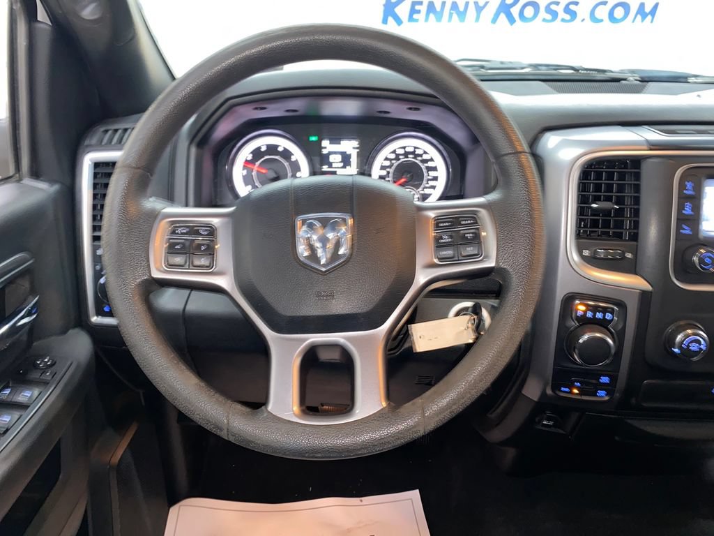 Used 2022 RAM 1500 Warlock AWD/4WD image 26