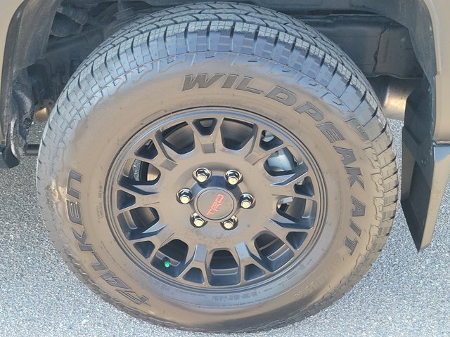 Used 2025 Toyota 4Runner TRD Off-Road Premium image 12