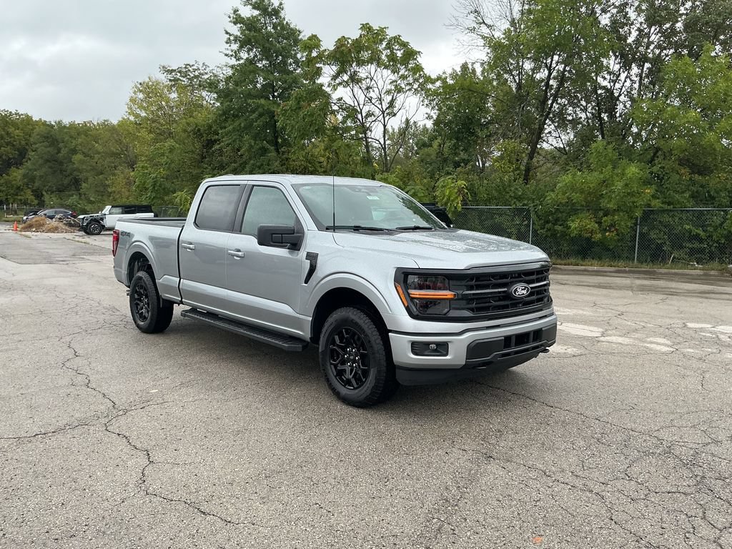 New 2026 Ford F150 XLT w/ XLT Black Appearance Package AWD/4WD image 7
