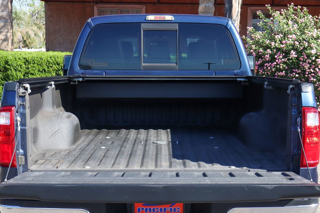 Used 2014 Ford F350 Lariat image 9