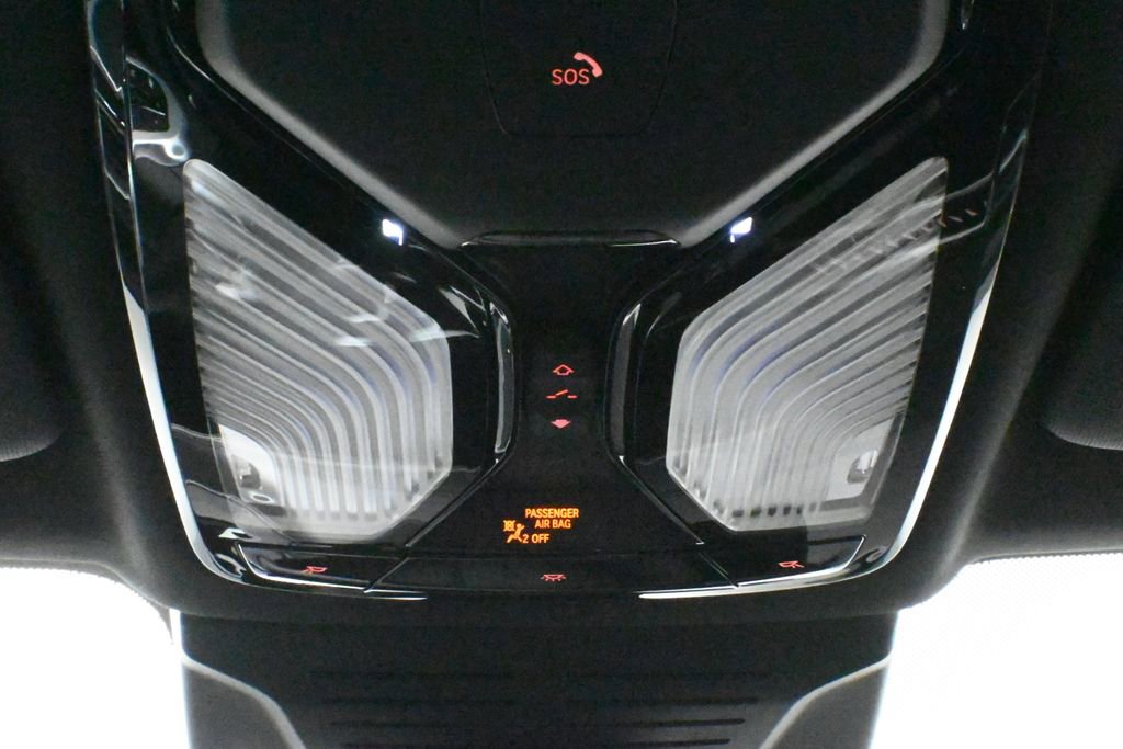 Used 2025 BMW X5 M60i w/ Executive Package image 23