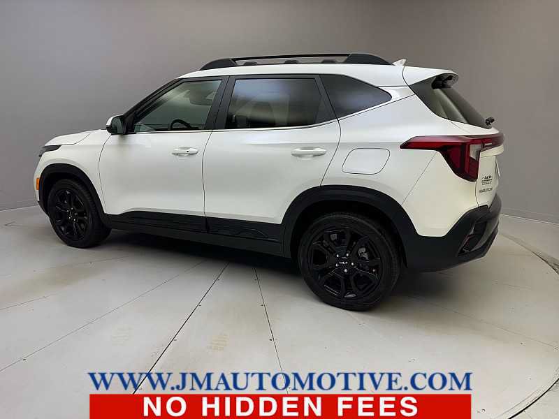 Used 2024 Kia Seltos X-Line AWD/4WD image 3