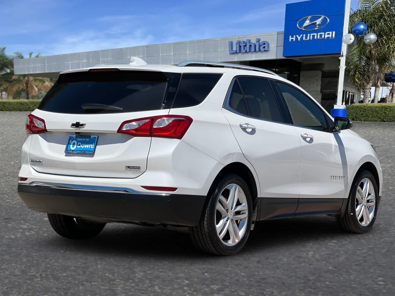 Used 2018 Chevrolet Equinox Premier FWD image 3