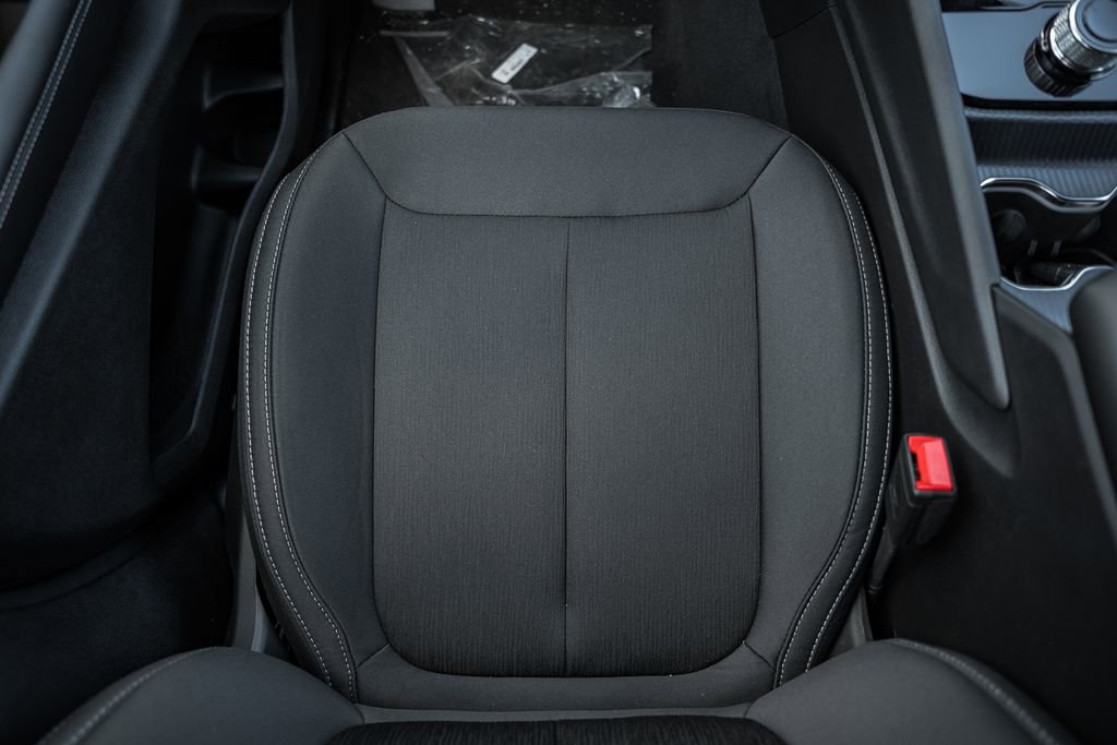 New 2025 Jeep Grand Cherokee Laredo X w/ Luxury Tech Group I image 29