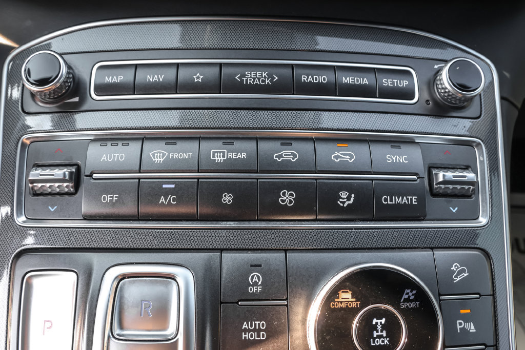 Used 2022 Hyundai Santa Fe Calligraphy AWD/4WD image 25