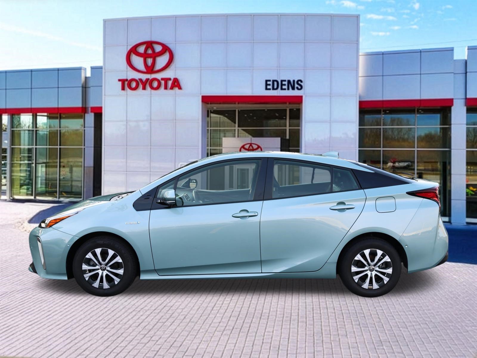 Certified 2020 Toyota Prius XLE AWD/4WD image 8