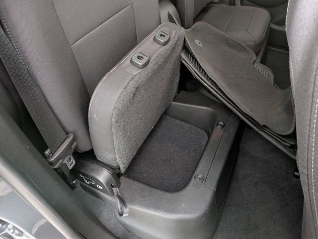 Used 2020 GMC Canyon SLE w/ Driver Alert Package image 24