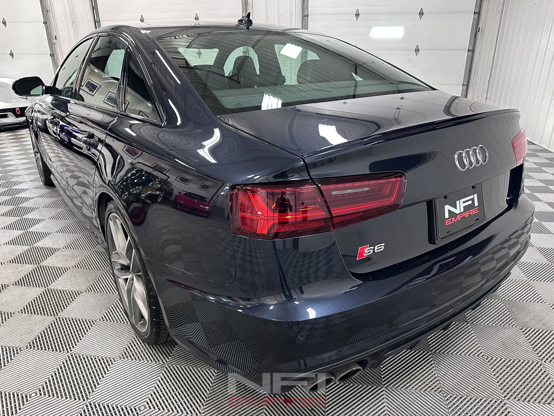 Used 2016 Audi S6 Premium Plus w/ S6 Sport Package image 10