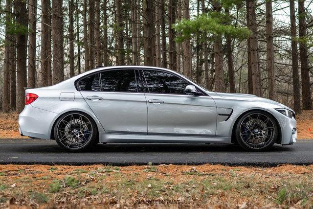 Used 2018 BMW M3 RWD image 9