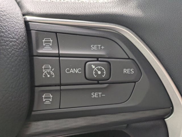 New 2025 Jeep Grand Cherokee L Laredo image 23