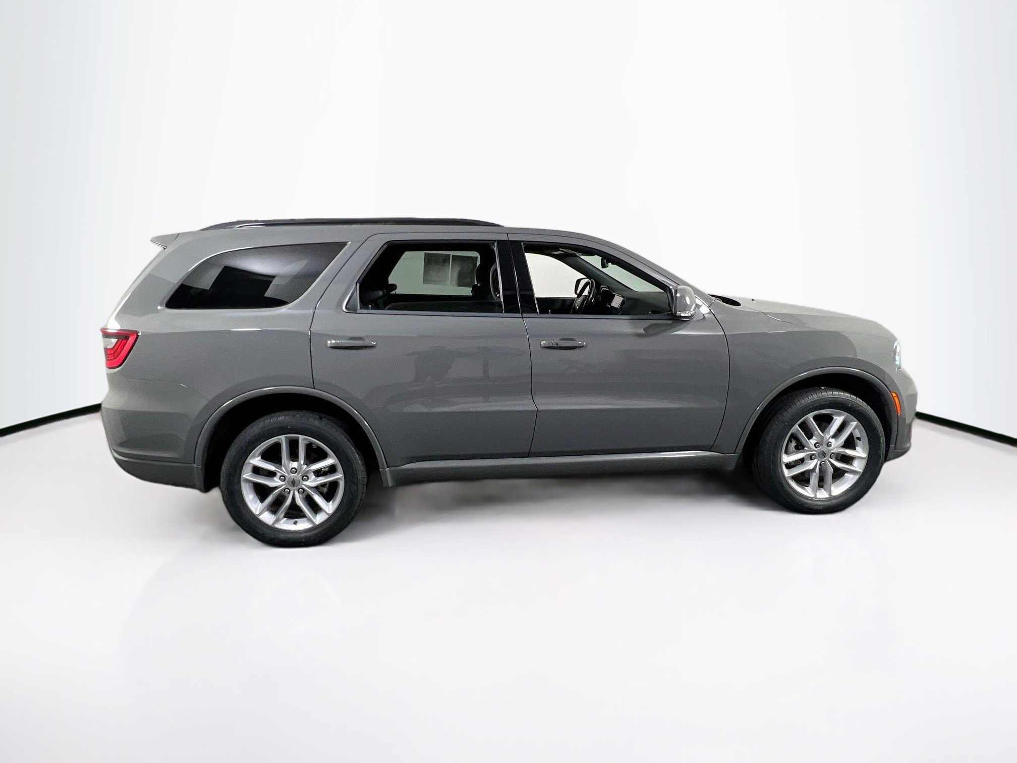 Used 2022 Dodge Durango GT image 4